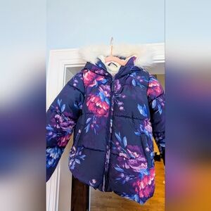 NWOT Children's Place beautiful 5-6 Floral Kids Jacket with Faux Fur Hood